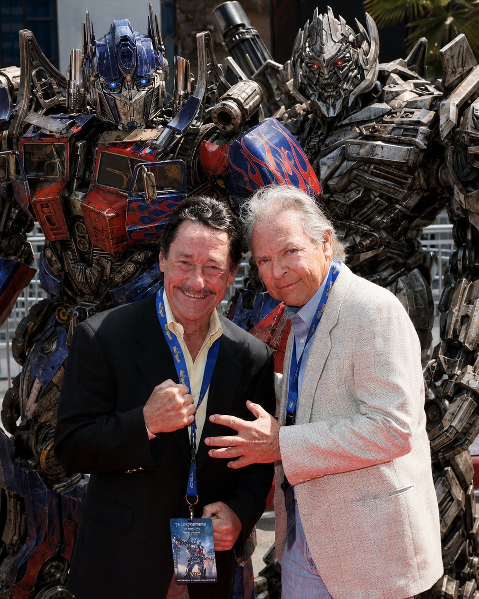 ComplexPop's tweet photo. Frank Welker, the voice of Megatron, pays tribute to his longtime Transformers co-star Peter Cullen, the iconic voice of Optimus Prime:

“I will miss my friend, but that voice and his heart and values will always be part of Optimus Prime.” https://t.co/m4xNCzIDkb