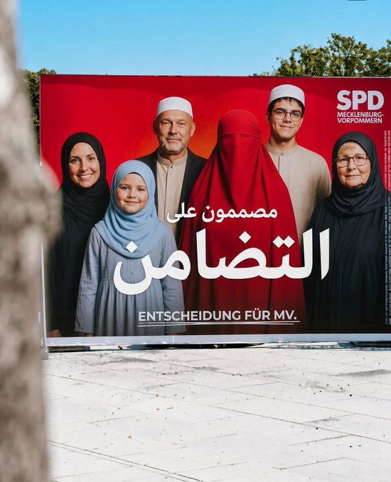 mrskindness's tweet photo. Bild-SATIRE:

Satire-Palkat aus MV (Mecklenburg-Vorpommern):

Kommentar:

Die   SPD   (Scharia-Partei Deutschland)   lässt ihre

Maske fallen.

Eine Möglichkeit habt Ihr noch,  liebe OSSIS: wählt

💙   Blau   💙 https://t.co/EC75EE8P2L