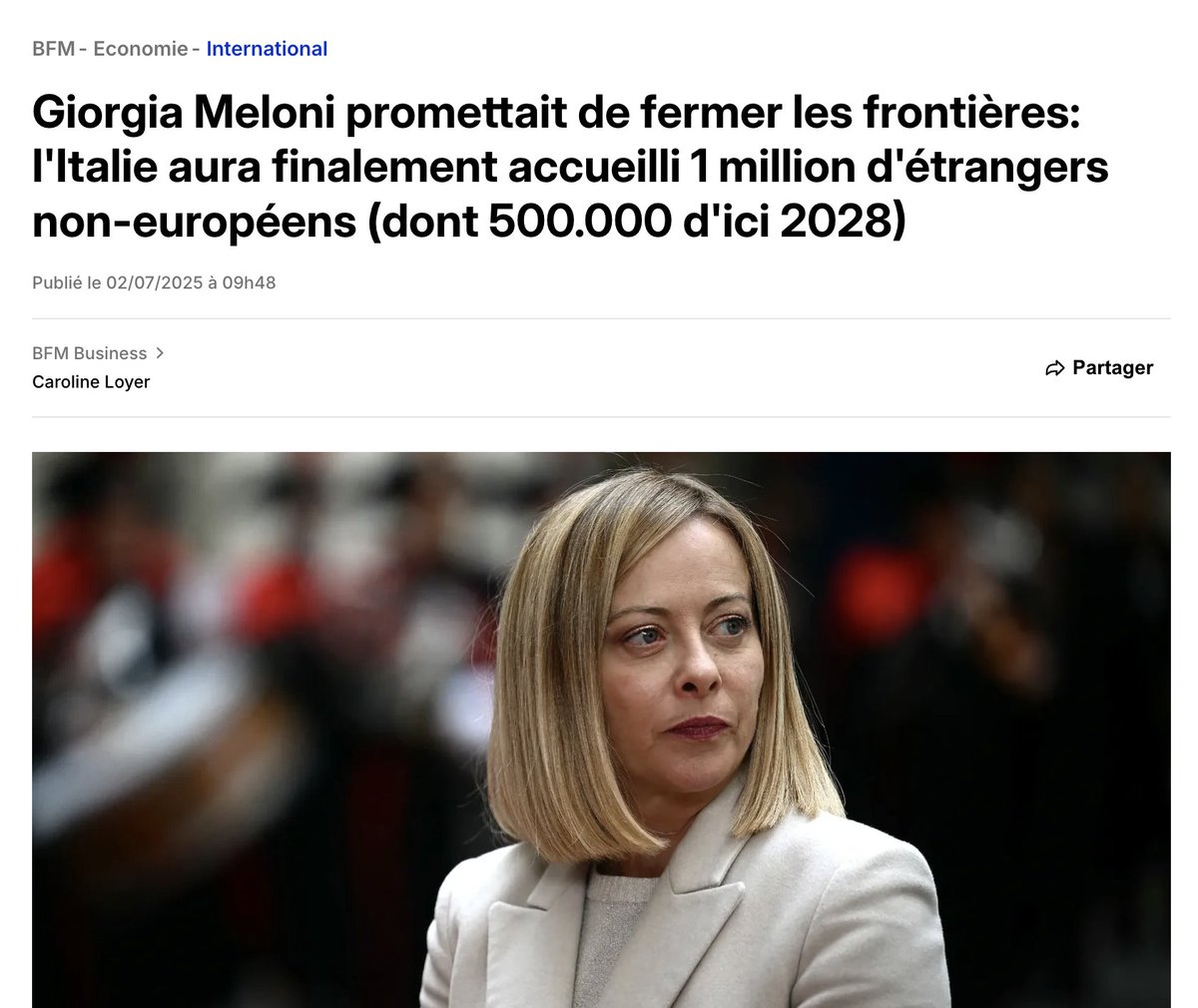 eu_Salazar_'s tweet photo. Le diable se cache dans les petites lignes… Quand vous dites "avec 60 % d’immigration illégale en moins", ce serait bien de mentionner aussi les 400 000 personnes qu’elle a fait entrer légalement, non ? Si vous faites entrer 1 million de légaux, vous pouvez ensuite dire que vous avez mis fin à toute immigration illégale…