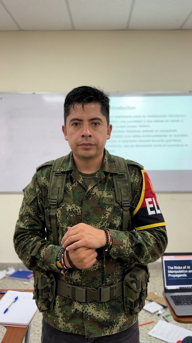 HenryQuirogaCa1's tweet photo. Comandante atiel Ávila alias el peluquero https://t.co/4xl0VNnxlG