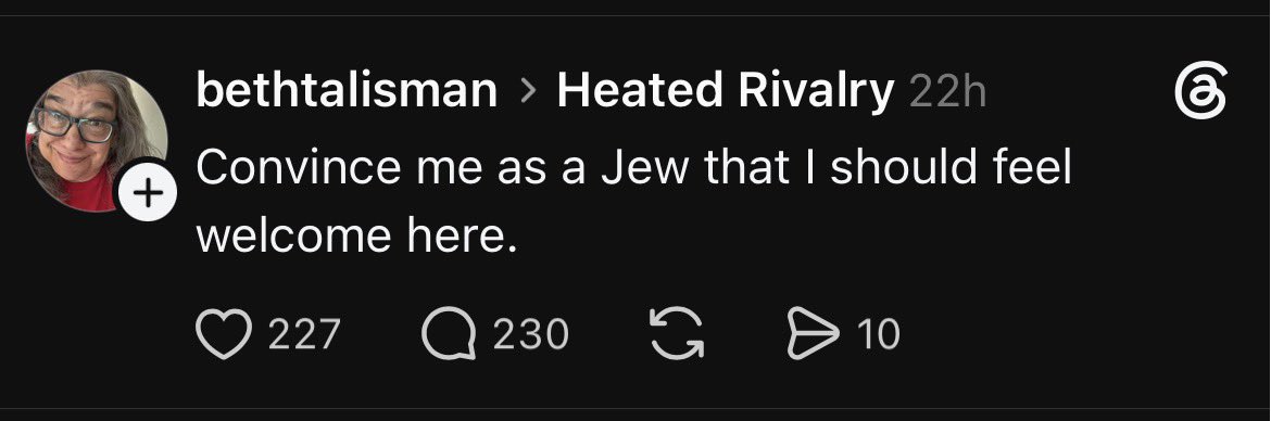 SpecialAdeline's tweet photo. Accidentally opened Threads for the first time in a year or so and immediately got hit with this. What’s going on over there https://t.co/oJiWKclbeY