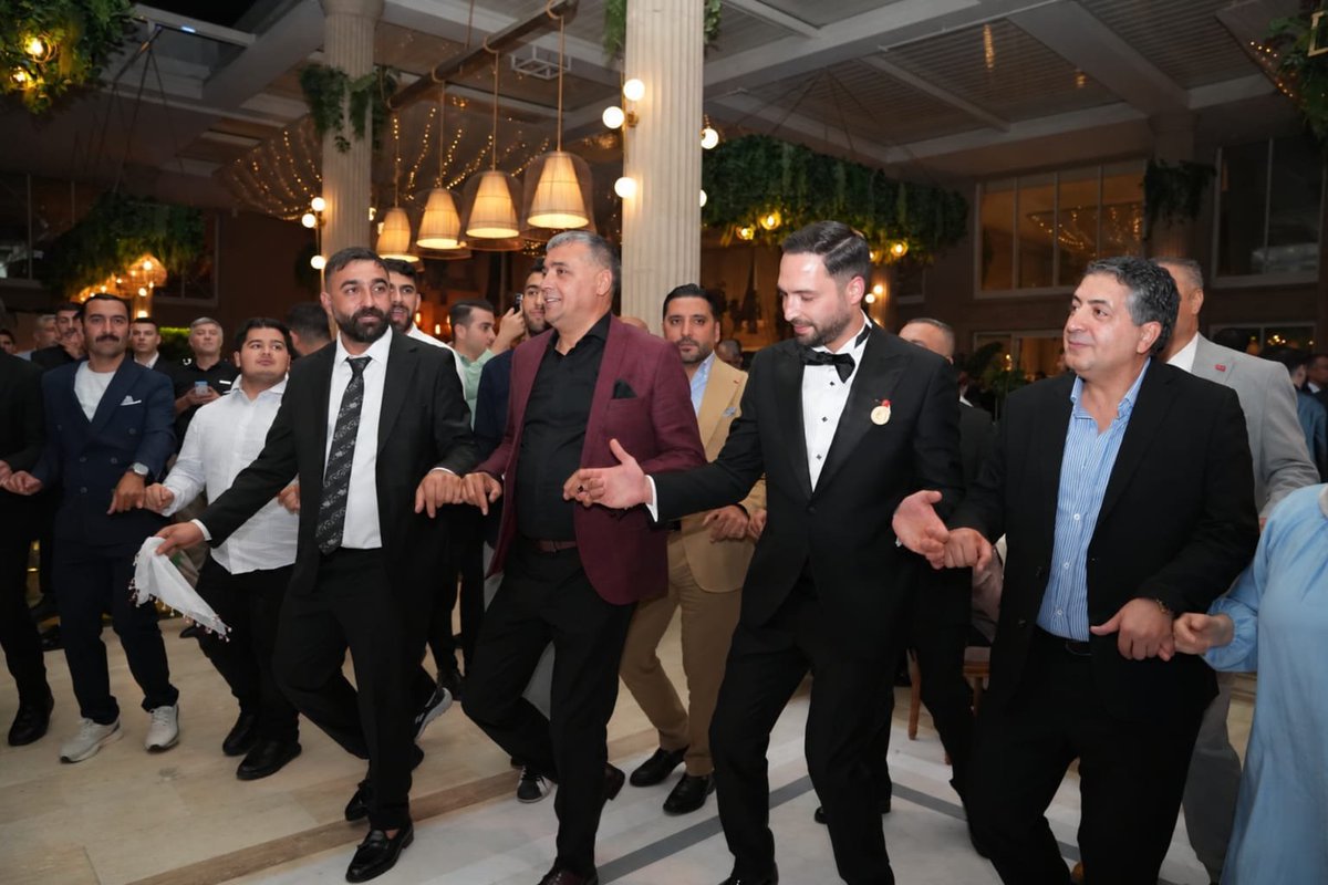 AlpDoganMHP's tweet photo. (Türk’ün Töresini Yaşatmaya Devam Ediyoruz)

İl Yönetim Kurulu Üyemiz Sn. Yiğit Turgut ve Karaca ailesinin kıymetli kızı Ece Su çiftinin Sincan Belediye Başkanımız Sn. Murat Ercan tarafından kıyılan nikah merasimine; Genel Başkan Yardımcılarımız Sn. Mevlüt Karakaya, Sn. Yaşar Yıldırım, MYK Üyemiz Sn. Seçkin Odabaşı, Ülkü Ocakları Ankara İl Başkanımız Sn. Ömer Şanlı, İl Yönetim Kurulu Üyelerimiz, İlçe Başkanlarımız ve Belediye Meclis Üyelerimiz ile birlikte katılarak mutluluklarına şahitlik ettik.

Genç çiftimize bir ömür boyu mutluluklar dileriz.