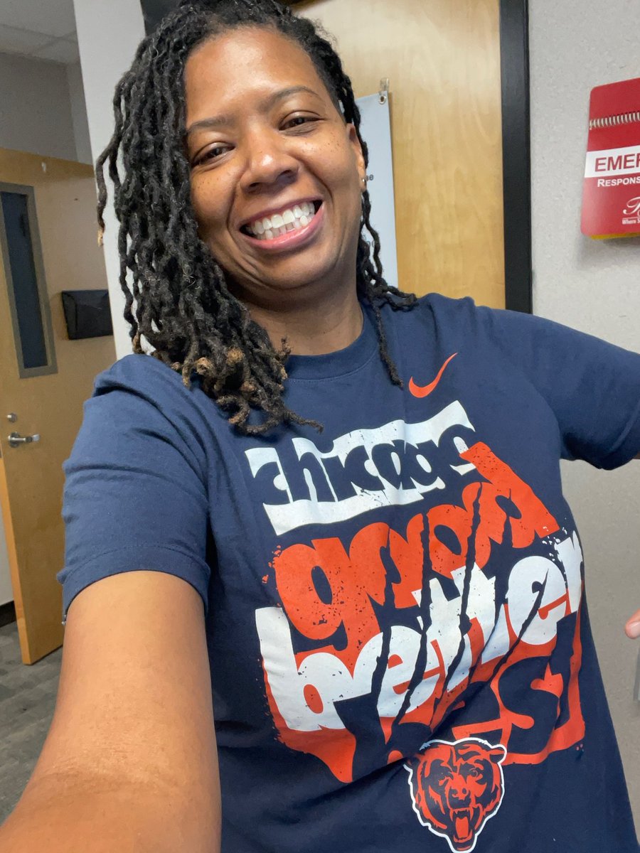 Principal_Rag's tweet photo. It was Nacho Average Friday @TheHeritageES as we celebrated the upcoming start of NFL football! Positive Culture goes a long way 🐆🐆#OneBandOneSound @Coleman_HES_AP https://t.co/zlXwb8Yuqs