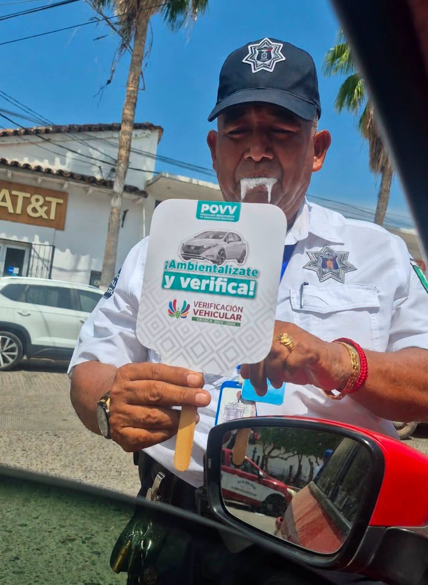 PayasoTristeAlv's tweet photo. Cuando traes todo en regla y no te pueden morder. https://t.co/Ri1Fd3Rhdo
