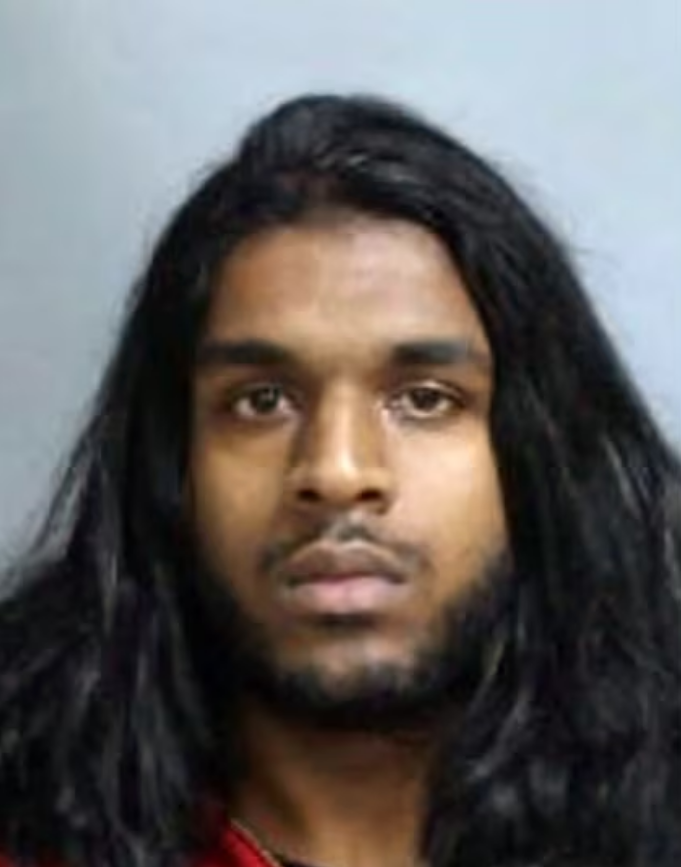 Tablesalt13's tweet photo. ‼️NEW 

 24-year-old Roshvin Crofton has been arrested and charged 

for allegedly pouring accelerant and burning vehicles parked in the driveway of Canadian Liberal MP Salma Zahid. https://t.co/GSG6k3W9oh