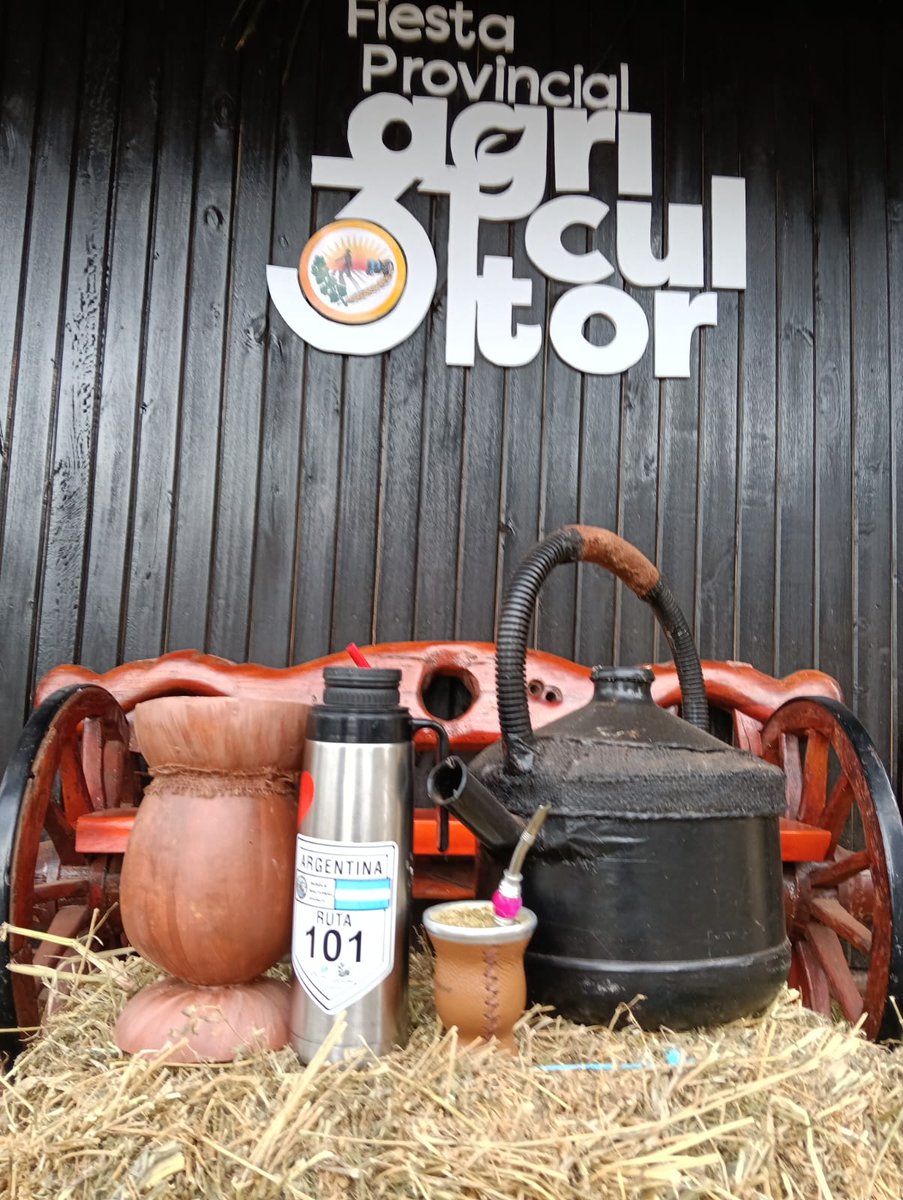 RutaYerbaMate's tweet photo. Arranca hoy la 31 #FiestadelAgricultor en #Andresito!..

Te invitamos a vivir esta nueva edición con mate mano y la yerba de los productores de la ARYM Argentina… https://t.co/MdAShhF3nQ