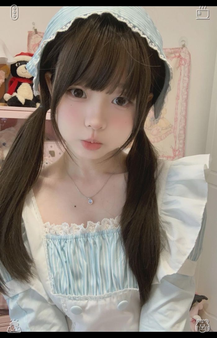 luuh_hs's tweet photo. 💾Getting the guest room ready—bed neatly made. Clara took a slow sip of her latte, enjoying its smooth, velvety taste, and let her eyes drift to the window. On the topmost limb of a tall cat tower sat a small calico kitten, her coat a mosaic of orange, black, and ivory, with h https://t.co/kTg1eqfkWg