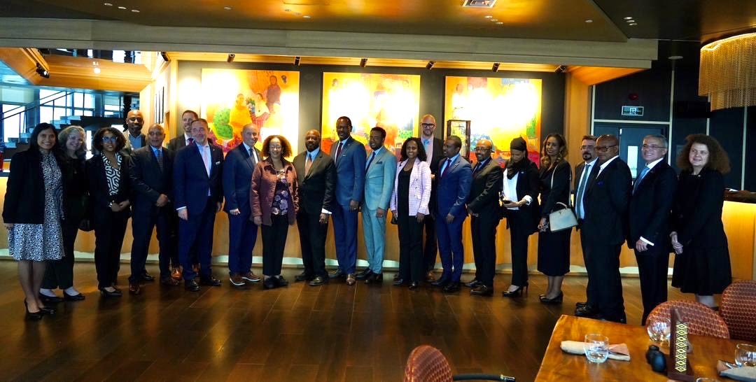 AsstSecStateAF's tweet photo. Assistant Secretary Garcia heard from U.S. businesses directly at a lunch with the American Chamber of Commerce in Ethiopia @amchamethiopia, where he exchanged ideas with leading businesspeople on improving the environment for American businesses and investors. https://t.co/HhBdYhrN7V