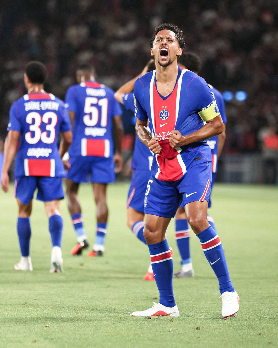 VibesPSG's tweet photo. 📊 Marquinhos 🇧🇷 en ce début de saison :

🏟 4 matchs
⚽️ 2 buts

Poste : défenseur central. 😳💪 https://t.co/soOoVPSq1M