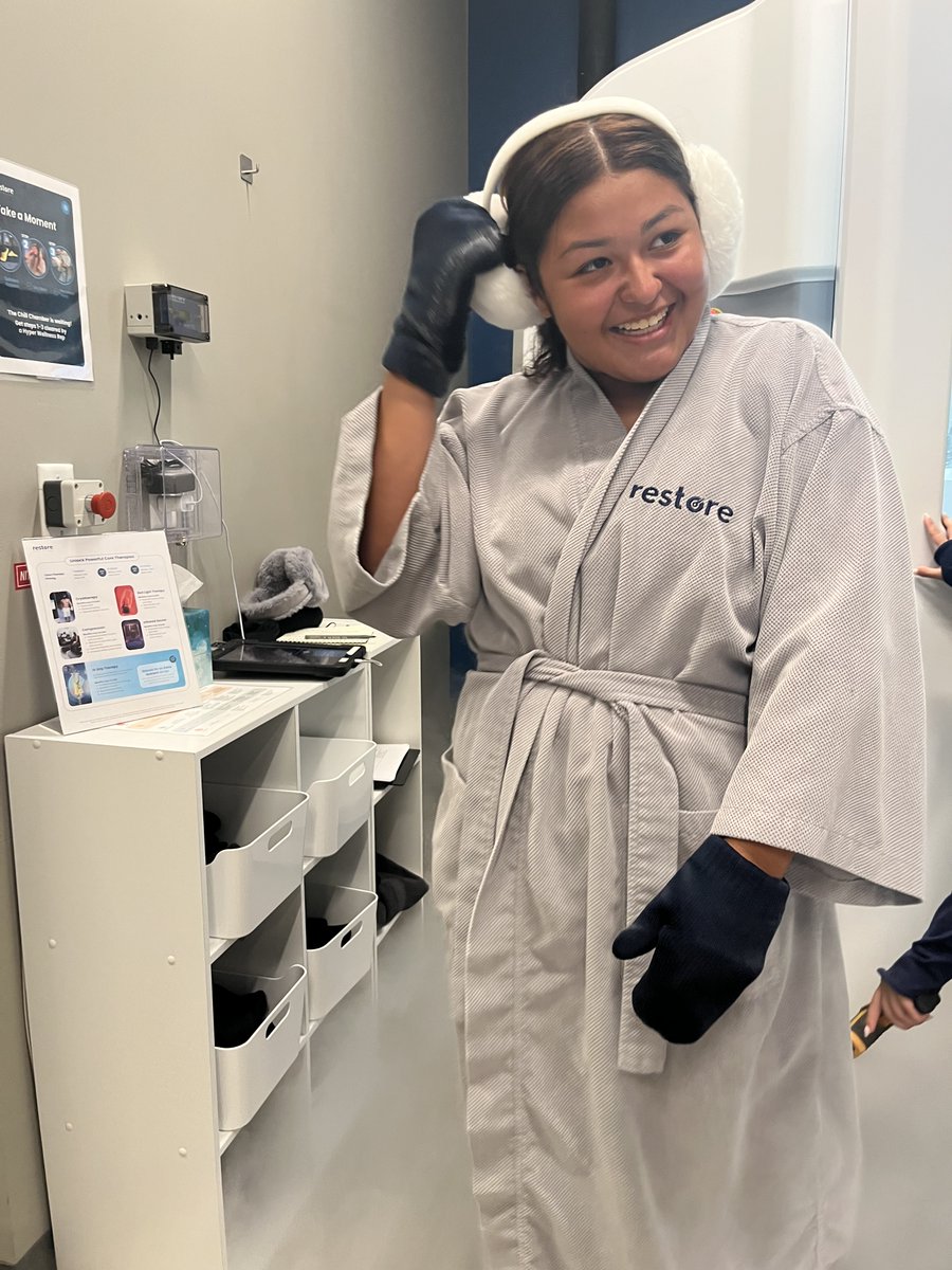 olivia_gar27610's tweet photo. Putting in the work also means making recovery a priority. Finishing the week off with a Cryo Session to help maintain my body and prepare for another week. https://t.co/TfVC8povWP