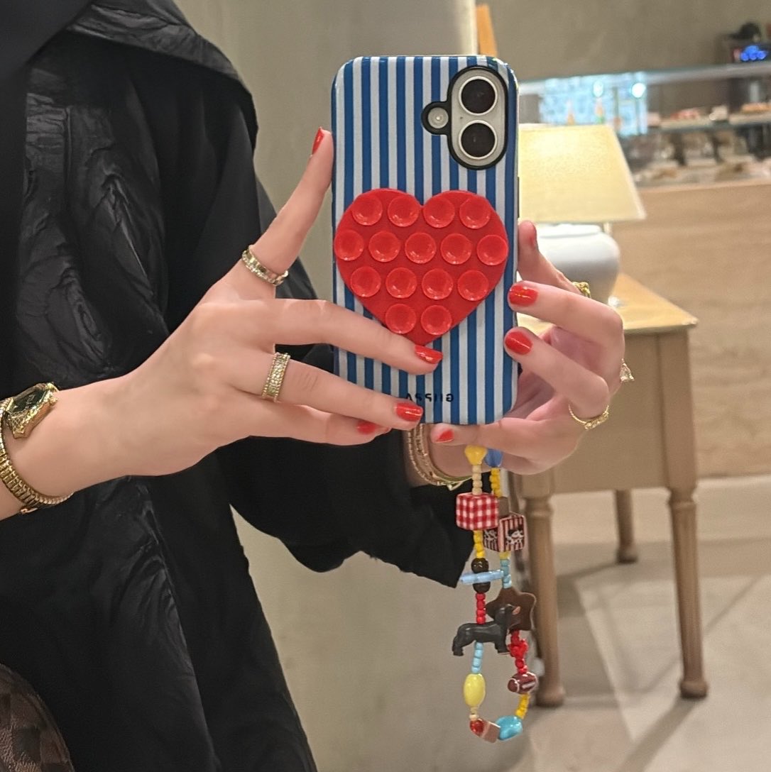 theonlyonn's tweet photo. 📸🤳🏻❣️ https://t.co/Vw9xu4tsM1