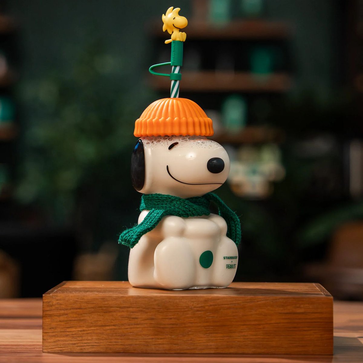 Dexerto's tweet photo. Starbucks is launching a $40 Snoopy Glass Cold Cup 

It releases September 15, with customers limited to two each https://t.co/MPXNkD9ONP