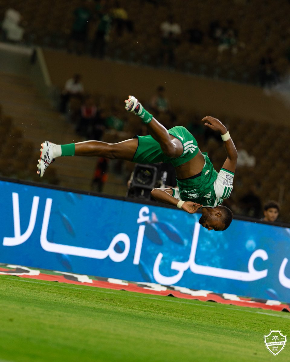 ALAHLI_FCEN's tweet photo. First goal. First celebration💚🤩

#AlAhli_AlRiyadh | #RoshnSaudiLeague https://t.co/ul6U1F30N0