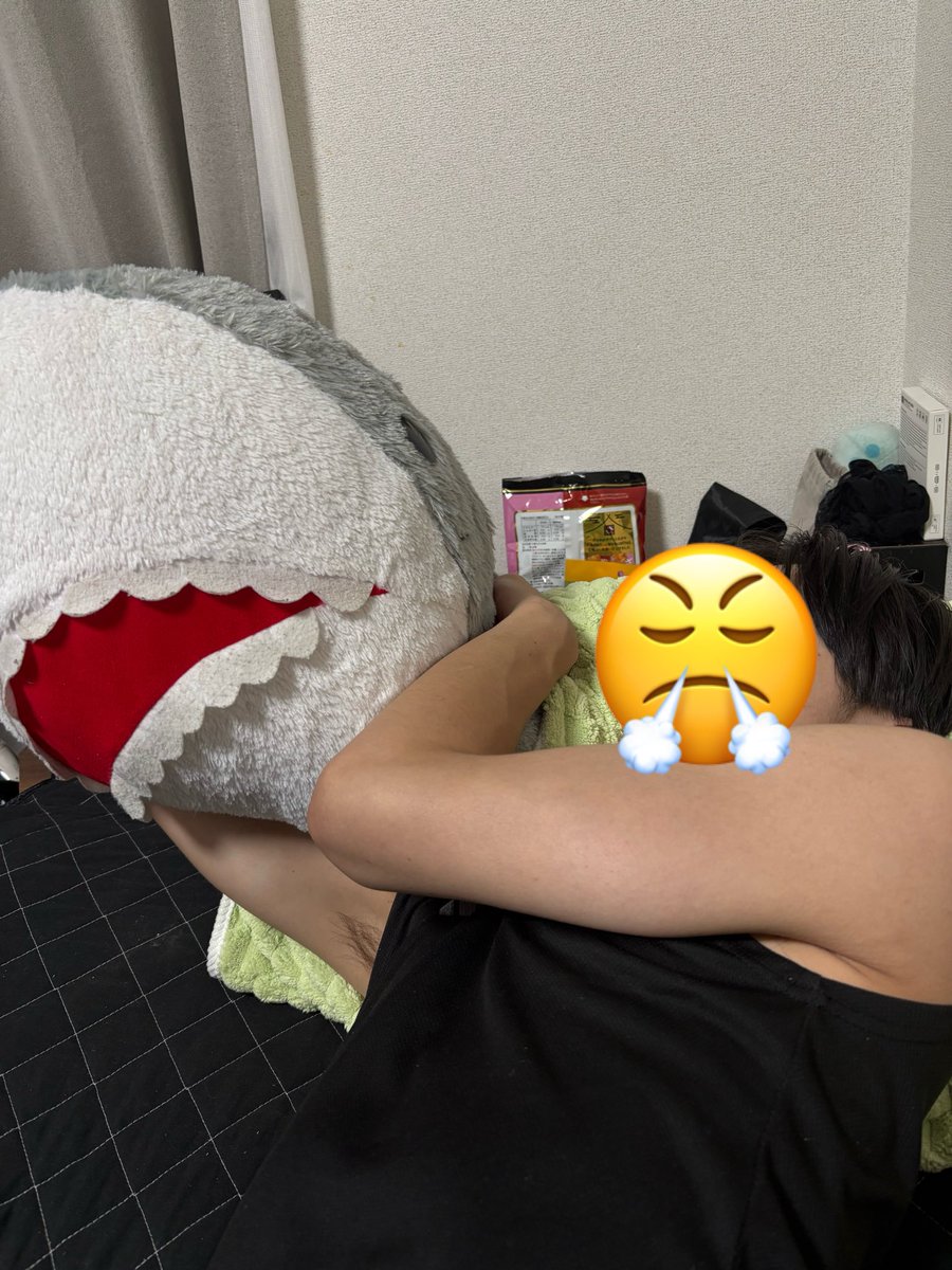 seseri_0116's tweet photo. にーさんを絞めるとまり@irusame324 https://t.co/ThbyVneuIv