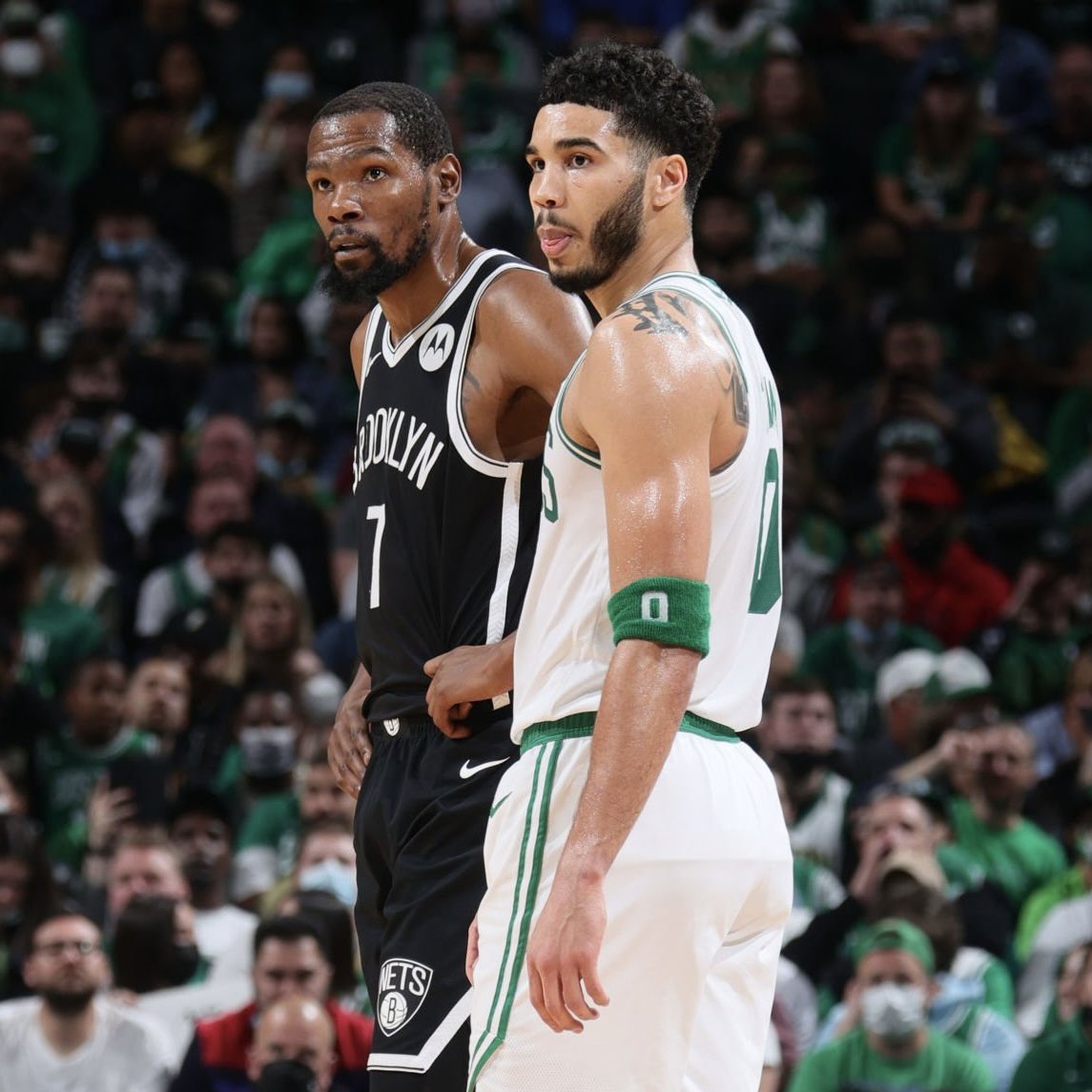 PolymarketHoops's tweet photo. “I’ve had series’ against Kobe, LeBron, Tim Duncan. … Jayson Tatum is in that conversation.” 💯

— KD on Jayson Tatum

(via @boardroom) https://t.co/2bhNQlf6oy