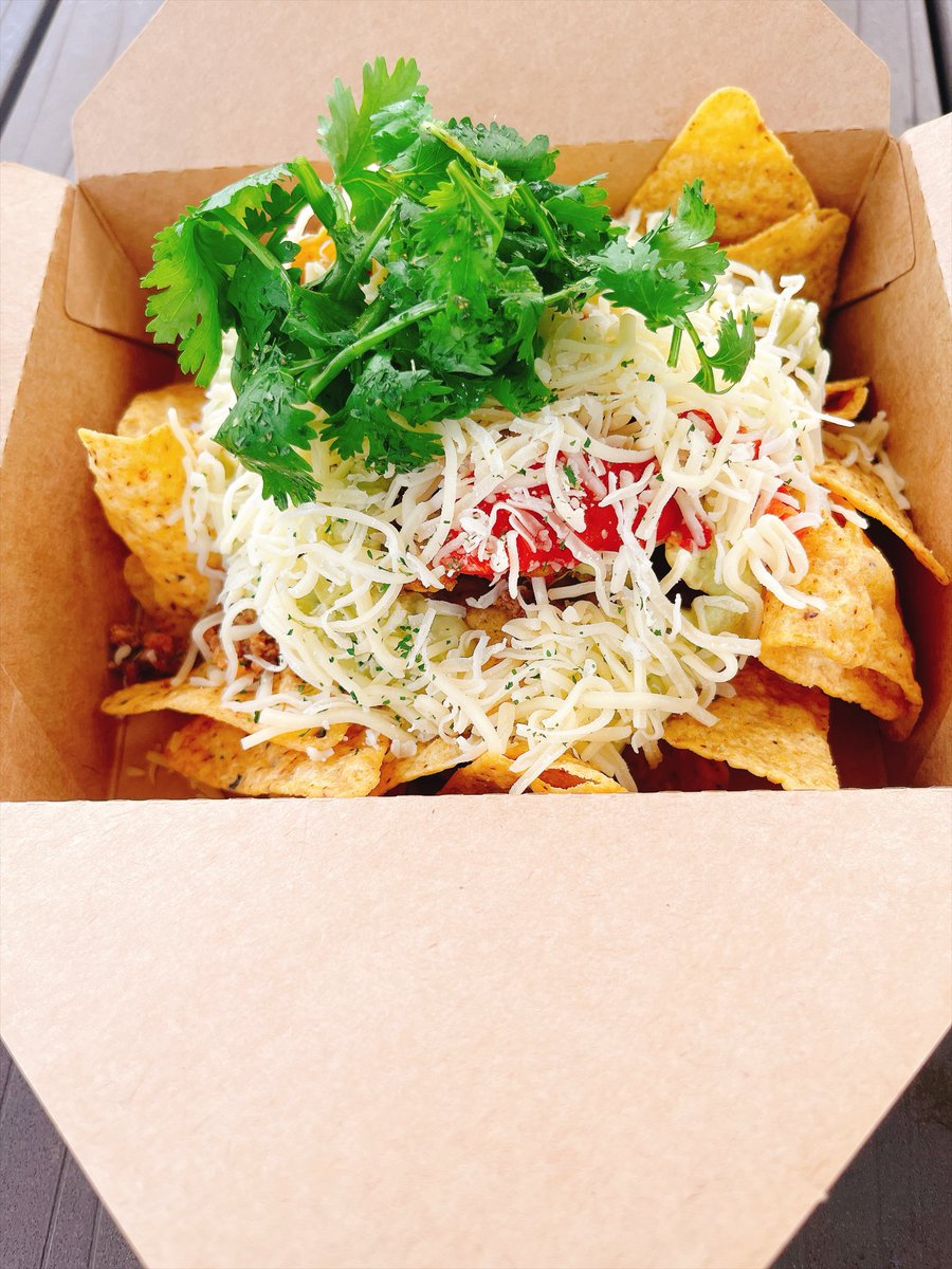 106_5621's tweet photo. おうまさんを観に行きました。
ナチョスが美味しかったです🌮 https://t.co/Q7rsXYmHF6