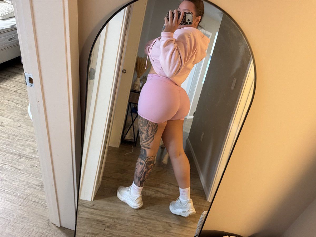 shaylaraven93's tweet photo. Who wants to see this come off ๐ฆ๐ฆ sub to my biggest sale yet
https://t.co/kUMHnESzlF
#gym #bbl #legday #femdom #sissybky #payme #drainyou #OF #onlyfans #myfans #yourdom #feetfetish #paypig https://t.co/ay0n0HcLmr