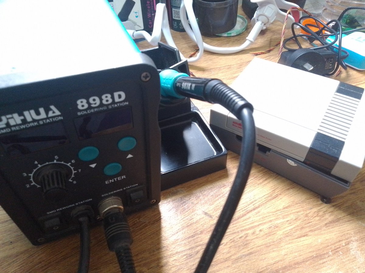 srlato's tweet photo. @ShiroBeil Reparando una mini family 🕹️ 🪛 https://t.co/8BTKvNogZK
