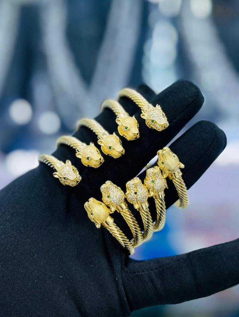 nguemoFlorence's tweet photo. Are you looking for a place to shop your premium wristwatch, premium jewelleries and other accessories?

Don't worry I got you covered.

At IG Prestige Collection, a business that is certified by Cac, Efcc and other regulated bodies deserves your patronage.

Send us a DM for purchase and enquiries through this number.

Tel: 07013742718