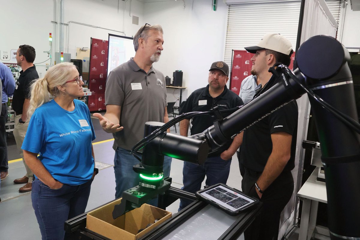 standardbots's tweet photo. We make robots for those who make America.   

Exciting Tech Day at @msstate CAVS Extension showing the regional manufacturing community just how easy our AI-native industrial robots are to use. No code. No robotics expertise required. Program a routine in a few clicks.  

Ease of use is one of the biggest barriers keeping manufacturers from putting robots to work. We’re proud to be changing this.  

Grateful to MSU for the opportunity to put the essential power tool of the 21st century in front of the people building what's next.