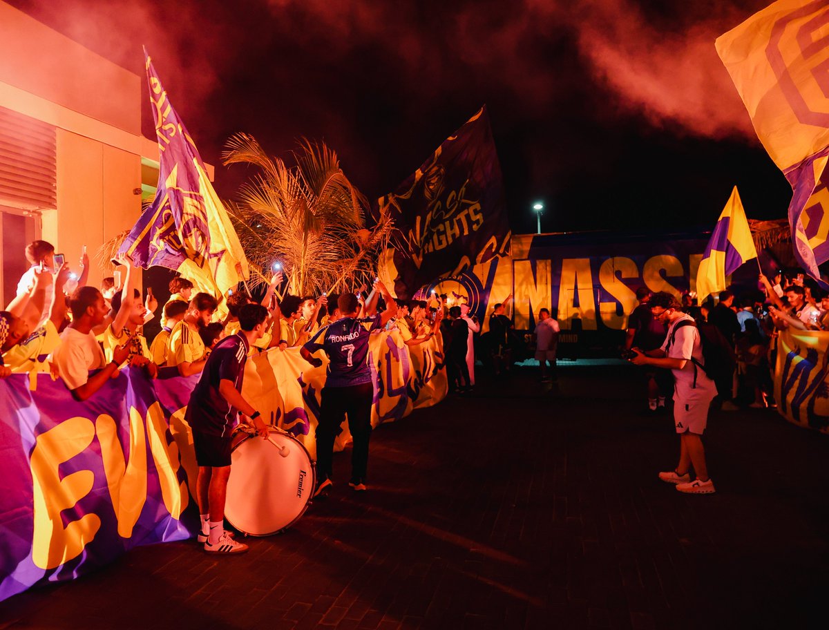 AlNassrFC_EN's tweet photo. They say home is a place.. 
Nassrawis make it a feeling 💛 https://t.co/bixIzVs6nX