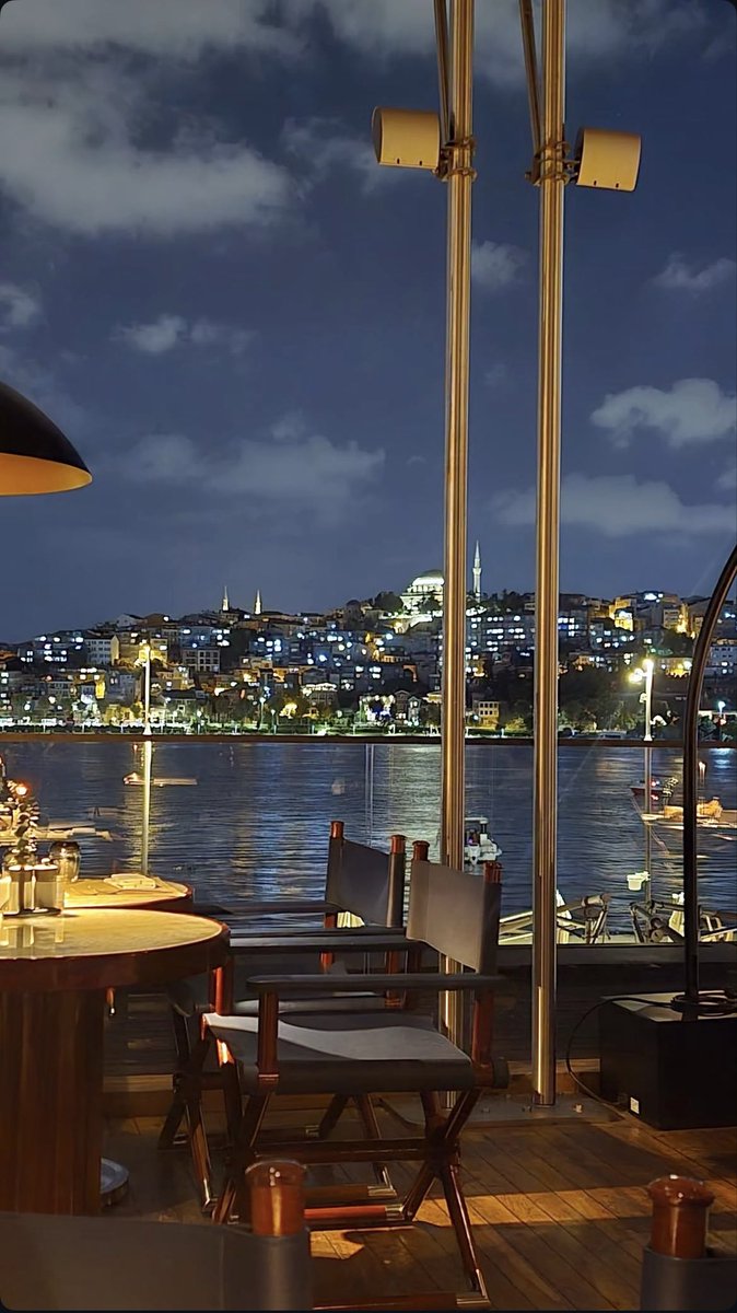 chgdem_le's tweet photo. #josephineistanbul
#minoa https://t.co/qaKPNUsA2Q