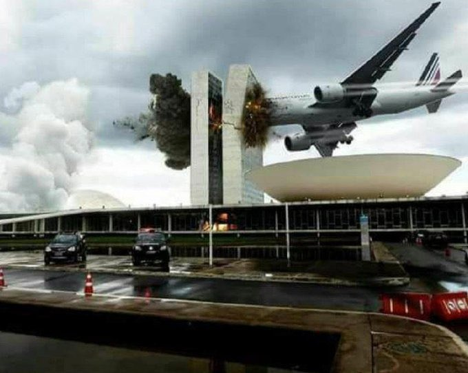 VectorizedIrony's tweet photo. @raidenou bora criar o 9/11 brasileiro kkkkkkkkkk https://t.co/tQV5tVbp9X