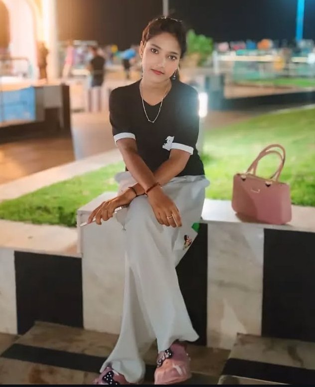 Hana45162's tweet photo. The previous night I was sitting outside in a cute black T-shirt, pretending to be innocent in front of everyone… Now look how my dirty, wet, flat pussy is wide open.
Put your finger in it and see, juice is coming out https://t.co/eLb15T6J1m