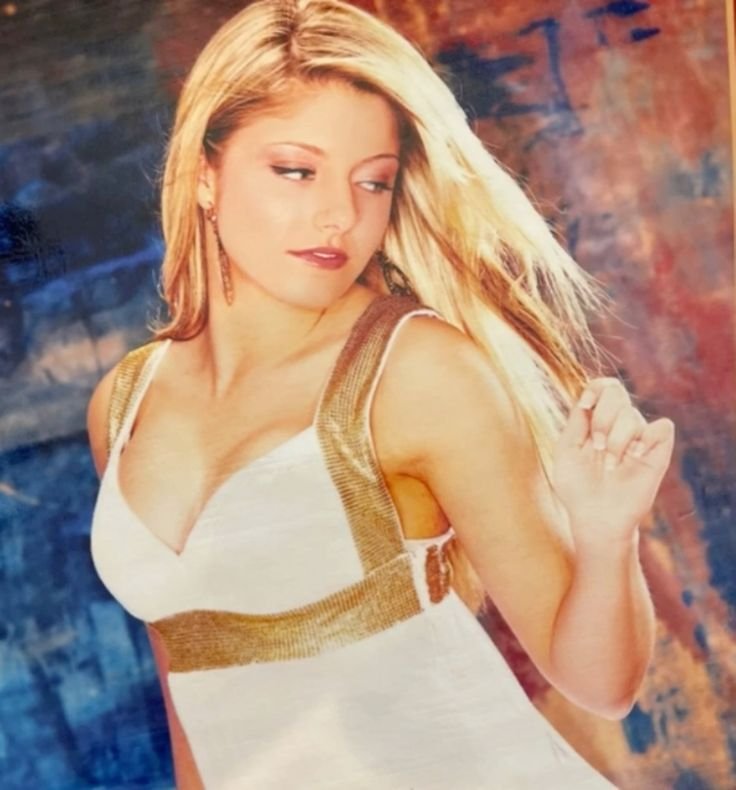 Shes_Twisted's tweet photo. #FlashbackFriday .From My Teenage Years 🤍🤍 https://t.co/XsGMKUbnnx