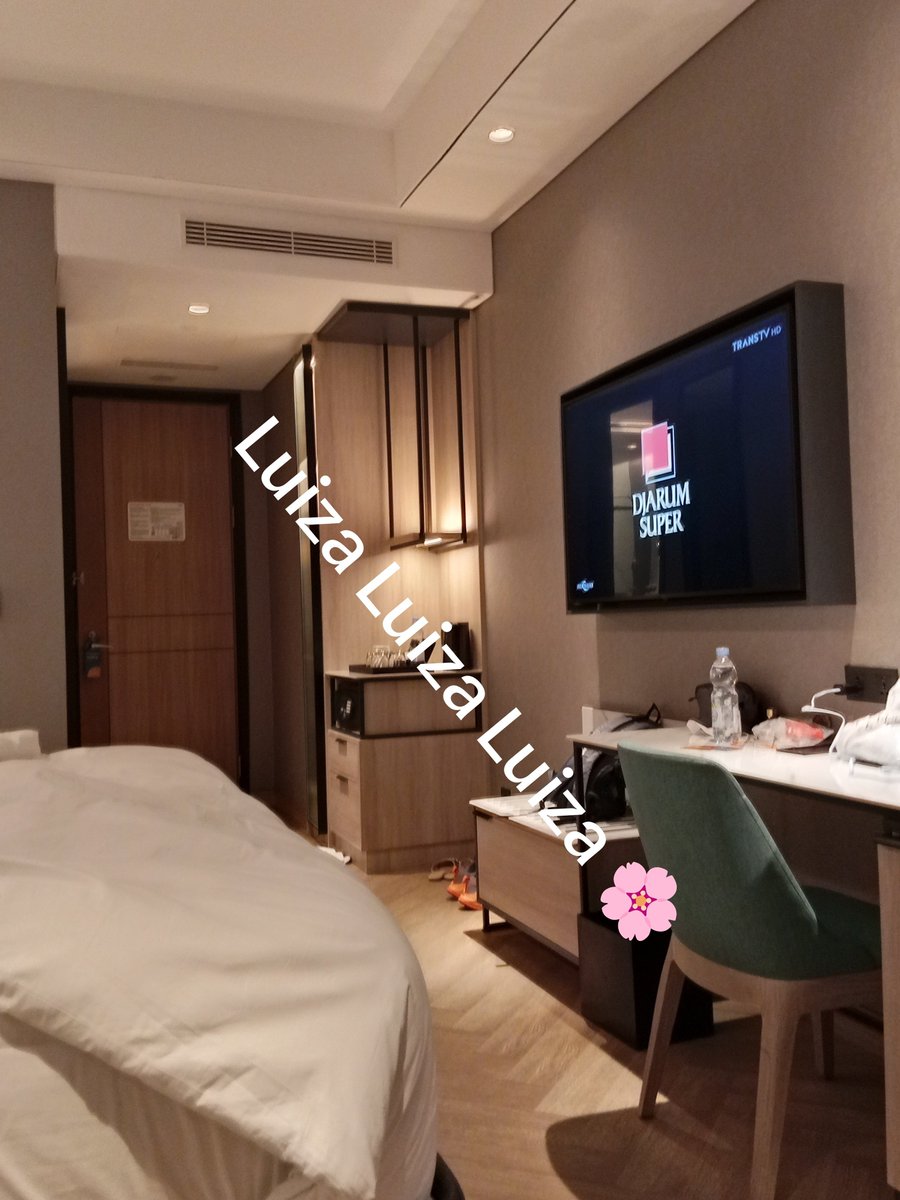 flowerss_jkt's tweet photo. September M nya apa? MATI LAMPU !!!
#makassar sessa jakiii https://t.co/LMVwiWK6YU