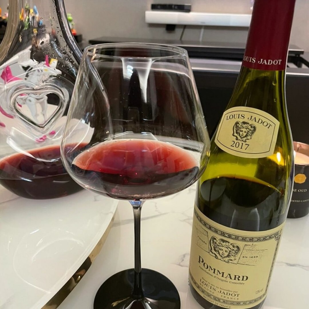 trriiinnniityyy's tweet photo. This is the pinnacle of red wine. #RedWine https://t.co/3DYI7erccA