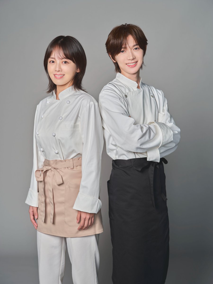 modelpress's tweet photo. 伊原六花＆トラジャ七五三掛龍也🥐🍳
「小麦とバターと復讐と」インタビュー後編

七五三掛、生まれ変わってもアイドルで居たい「今の人生が1番」

木村拓哉への憧れに伊原六花も共感
https://t.co/4wZgvEeCYC

七五三掛：僕は…生まれ変わったら何になりたいか…。

伊原：人じゃなくても何でも！この時代じゃなくてもいいと思います！

七五三掛：…でも今の人生が1番良いと思っちゃうというか…。

伊原：ずるい（笑）！

七五三掛：（笑）。

伊原：何か絞り出してください（笑）！

七五三掛：うーん、そうだな…。木村拓哉さんになってみたい！

伊原：あー！確かに皆が思いますよね！

七五三掛：女性にも男性にも憧れられている存在の大スターなので、やっぱり味わってみたいですね。

― でも生まれ変わってもアイドルというのが1番なんですね！

七五三掛：そうですね！やっぱり楽しさや、やりがいをすごく感じるので。