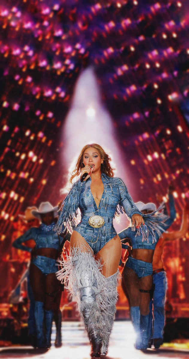Alyxandreh's tweet photo. Parabéns Queen B. 🐝🐝🐝🐝
@Beyonce https://t.co/El6hqKNQIr
