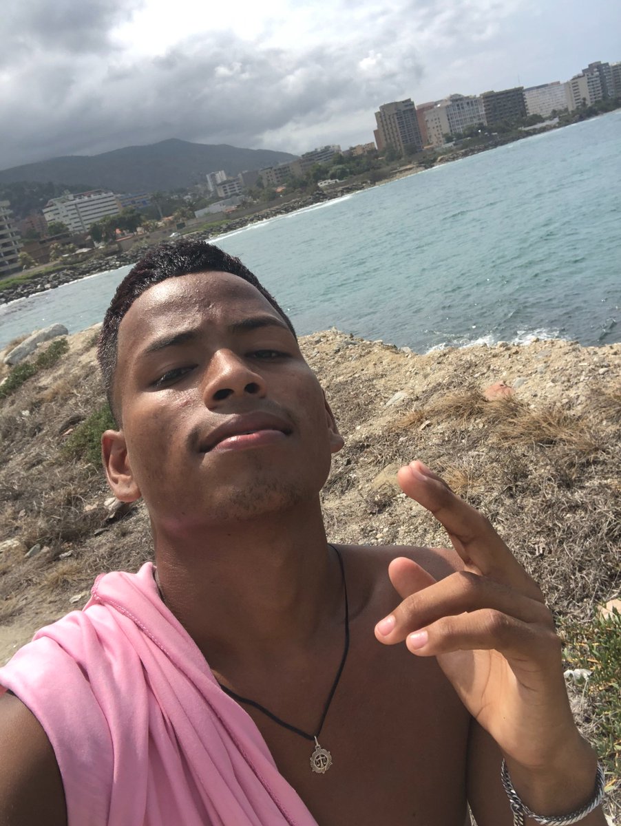 ElKadde21's tweet photo. Focinho quente, meus amores 😈🍆📷📸 https://t.co/cp0riq5Jnz