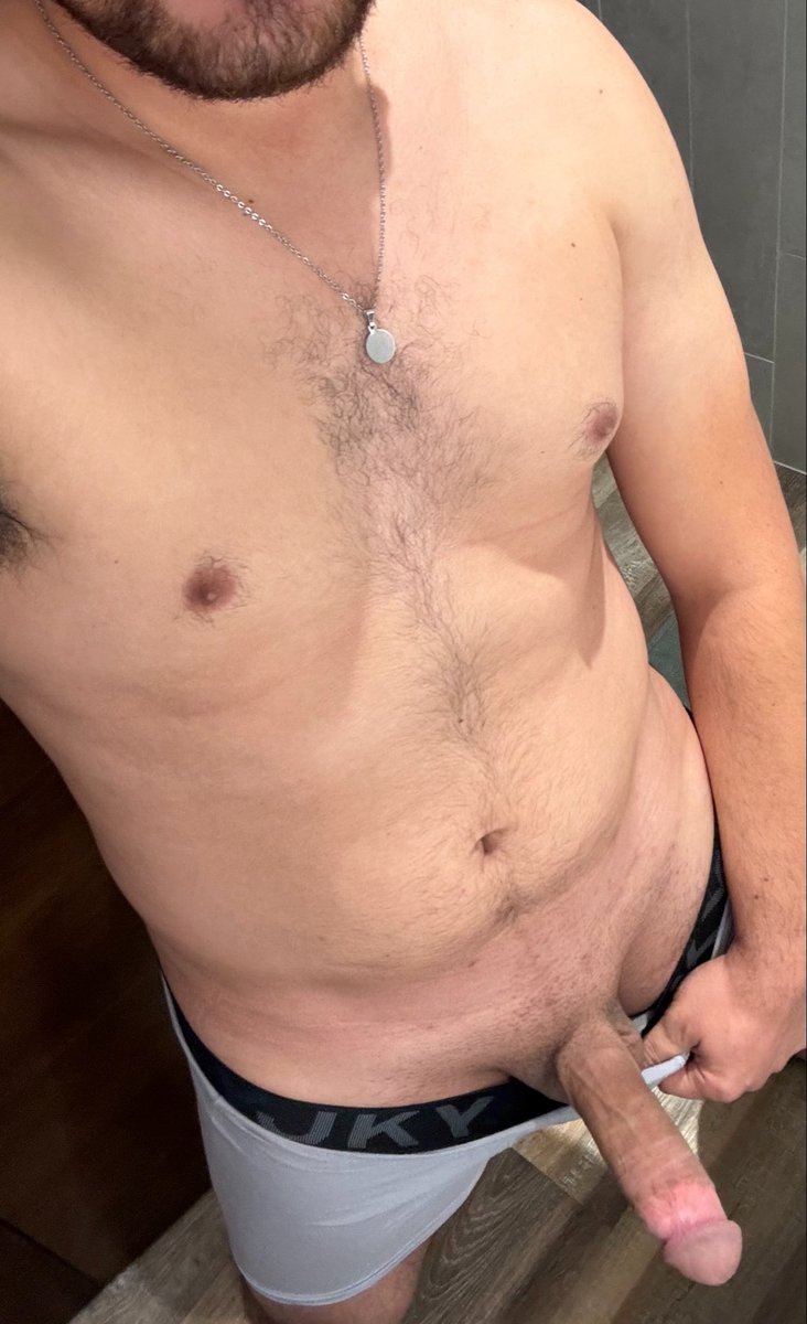 BigDLatin0GT's tweet photo. Alguna madura de tetas grandes que les guste hacer una rusa bien rica? Les tengo una verga grandota para que usen ๐ฎโ๐จ๐
#singlegt #single #swinger #bull #bullgt #dotado #dotadogt #buscandomaduras #buscandohotwifes #vergotagt #vergota https://t.co/Z7pSzTLAW9