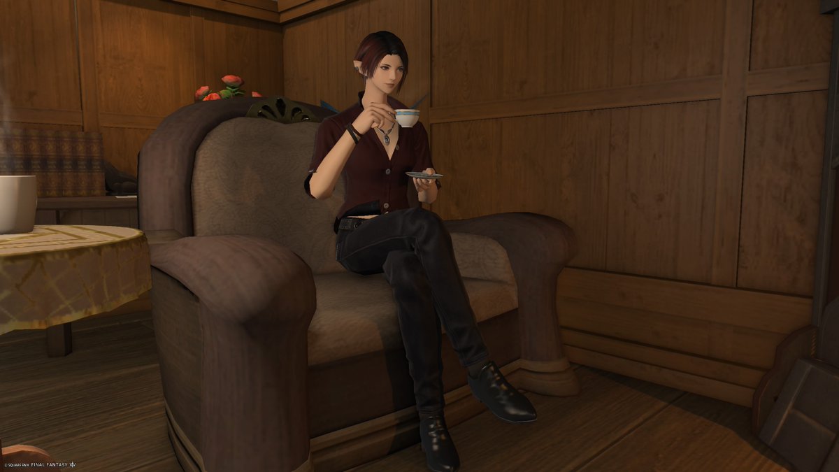 SkyMassu's tweet photo. @stellachomp Back when I genderbent my Elezen for little ladies day https://t.co/Wy4vEJHoU0