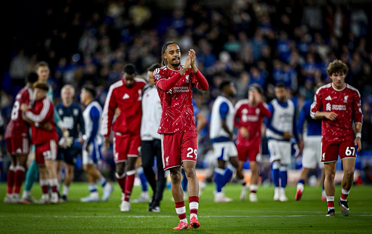 snappedlfc's tweet photo. Smiles on debut 😃🇫🇷 https://t.co/r0Y2Y7weYe