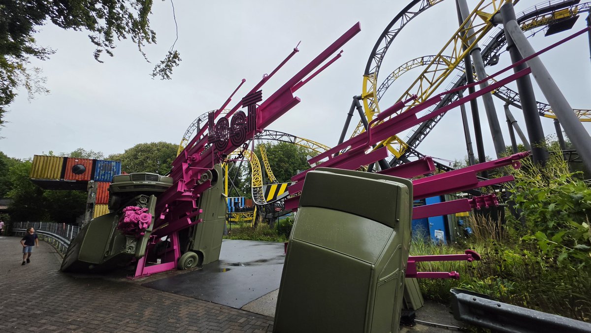 AshesOfBK's tweet photo. Walibi Holland was deccent! Somehow has some of the best and worst coasters I've ridden. Untamed and Lost Gravity were incredible! Staff were fab and let us do many re-rides without walking round. I would say it maybe falls a bit below Merlin for operations/general experience. https://t.co/pQnxx8T0Vy