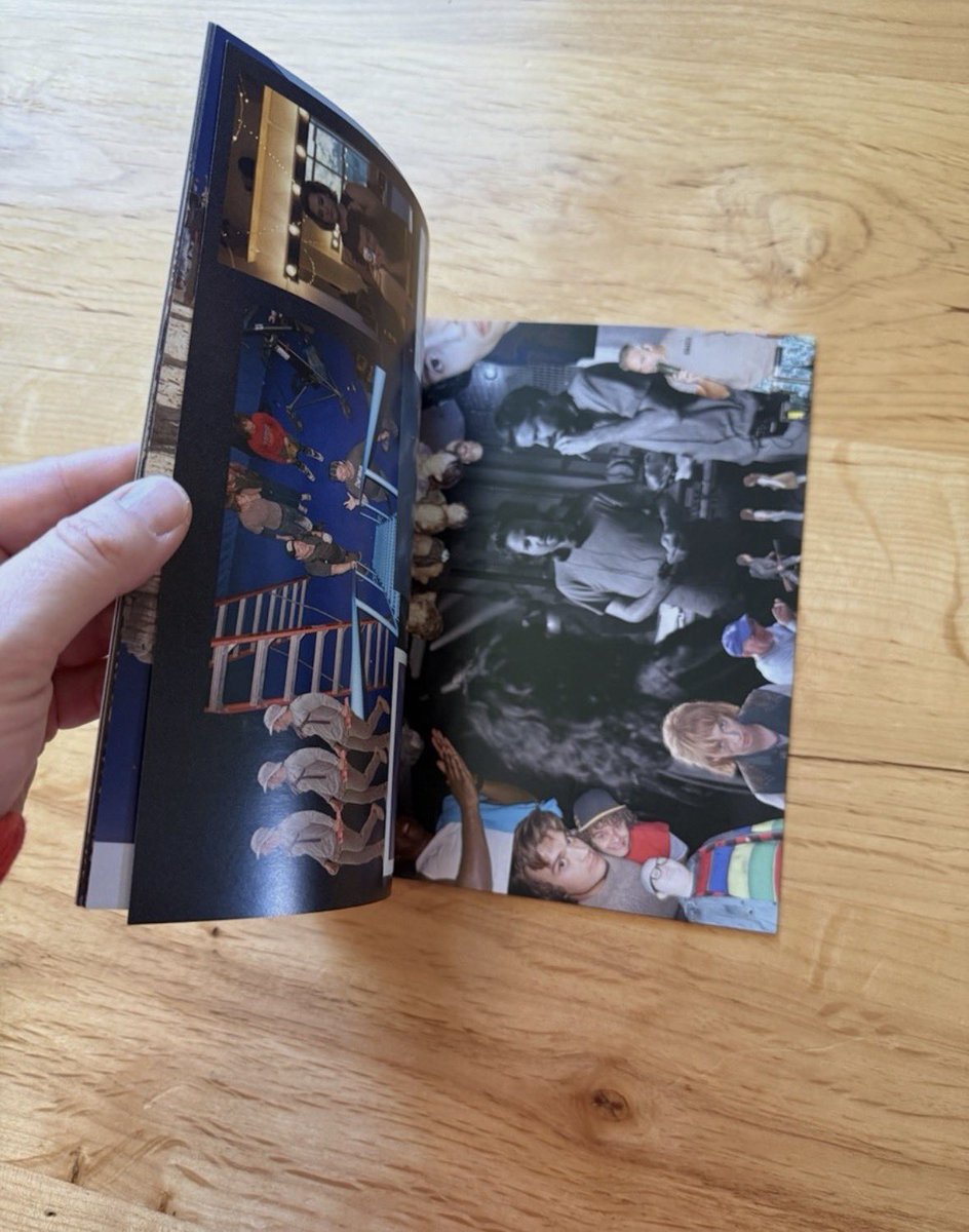 babydlol's tweet photo. can one of you please fucking buy this i need those rare pictures https://t.co/nUlyC6cbyY