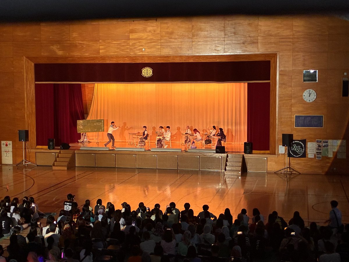 kokusai_hs's tweet photo. 2026.9.12

桜陽祭1日目

桜陽祭1日目が終了しました！
校内はあいにくのお天気を吹き飛ばすほどの活気に溢れていました。
公演、クラスブース、授業ブース、PTAブース、部活や委員会のブースと見どころ盛りだくさん。
明日もお待ちしています✨ https://t.co/7B41hc5NGR
