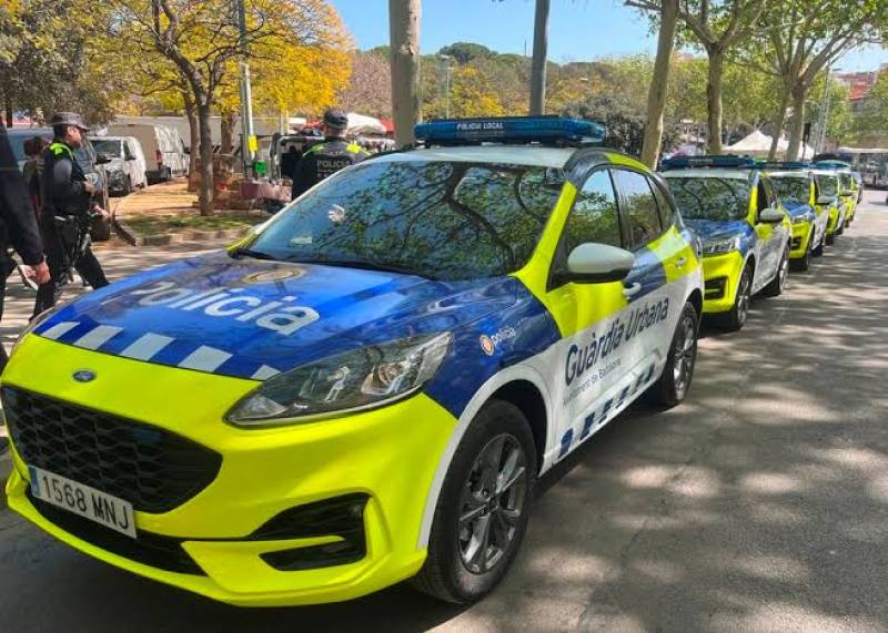 IndependentBDN's tweet photo. A Badalona jugar amb les xifres és jugar amb la seguretat https://t.co/Ub4s1AKGZw https://t.co/ccdtWjWMbe