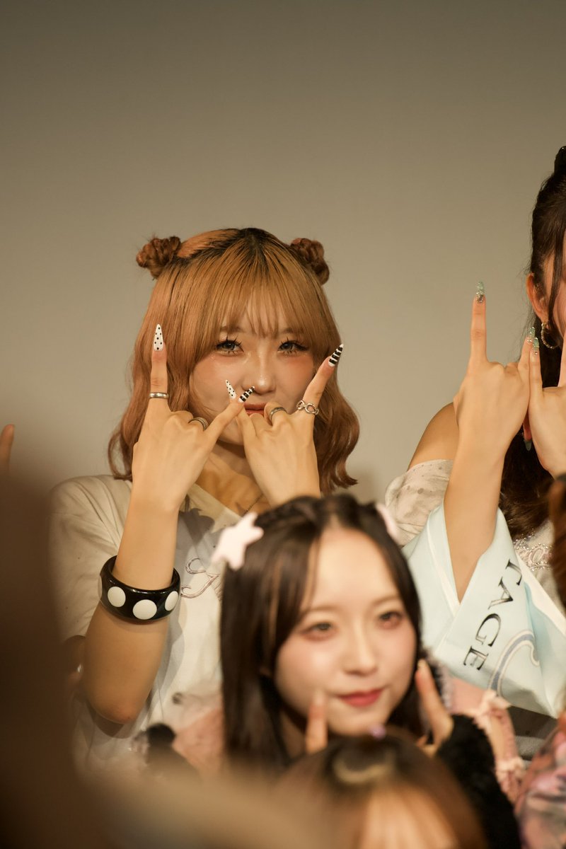 HARUHI___gram's tweet photo. 9.11『WE RISE』
ふわふわしてる可愛さ、パフォーマンス中のかっこよさ、愛嬌かわいい〜‼️
余韻ひたひただよぉ〜!
りこちゃんのおかげでスーパー元気な休日❣️
上手下手事件は面白くもあり幸せだった💜
#椎名璃心 #NeoStella #NeoProject
#WERISE https://t.co/7S5fxQJ5U0