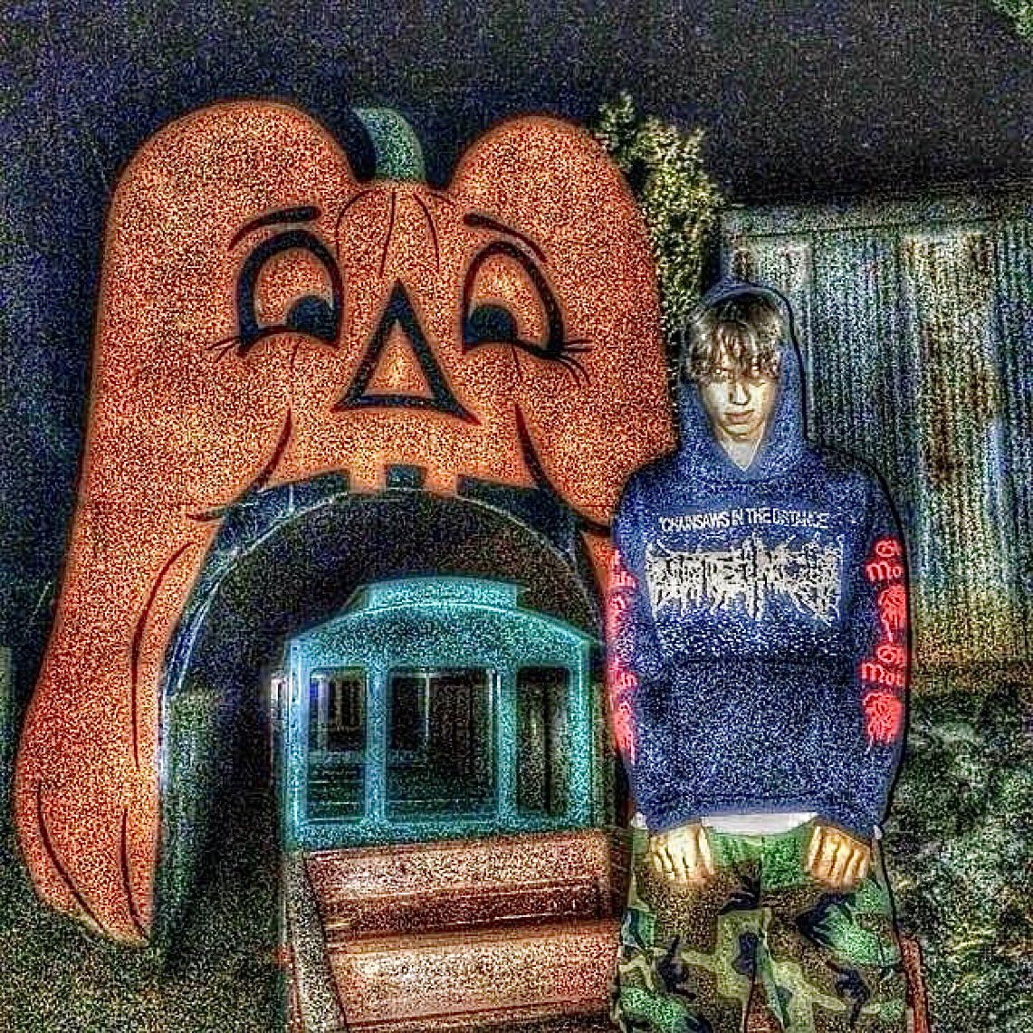 ghostehill's tweet photo. Daily Haunted mound, Fried as hell https://t.co/e8Kd3ACAr0