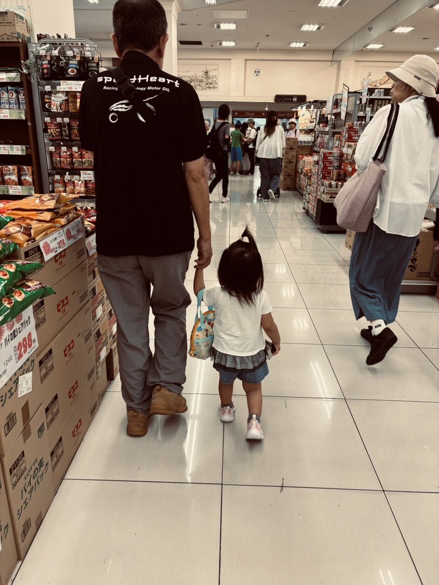 seroseroseroro's tweet photo. 散歩♪ https://t.co/kCbRVOnWB4