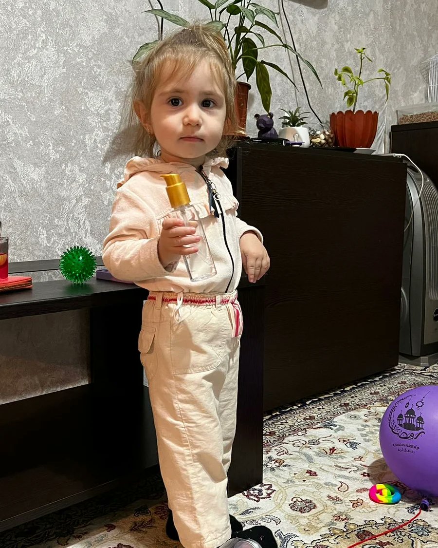 AlizaBertsan's tweet photo. Happy birthday to our beloved little daughter. Today she turns 2. https://t.co/bSA1YCHcKE