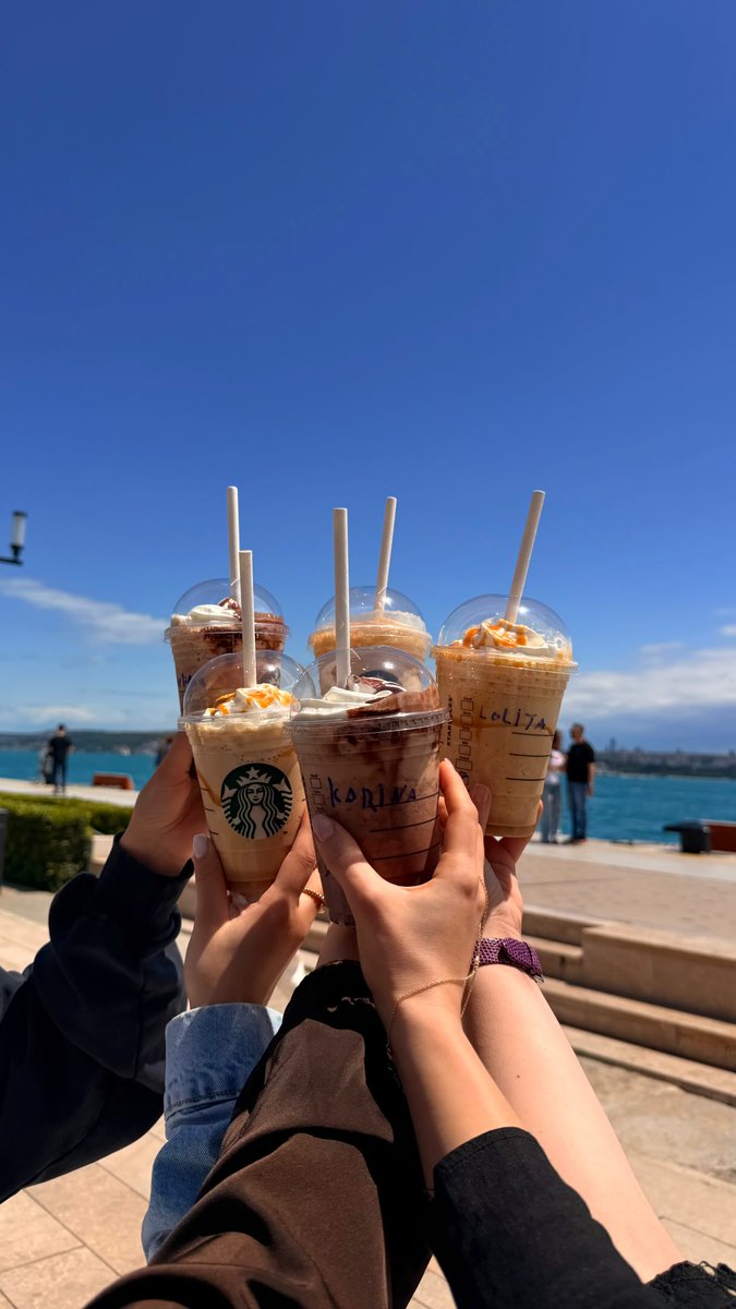 CassandraS6f's tweet photo. Where does the desire for a vibey coffee lead? @karina_bolotaeva_ 
Starbucks, Istanbul https://t.co/bVHpVJqRrX