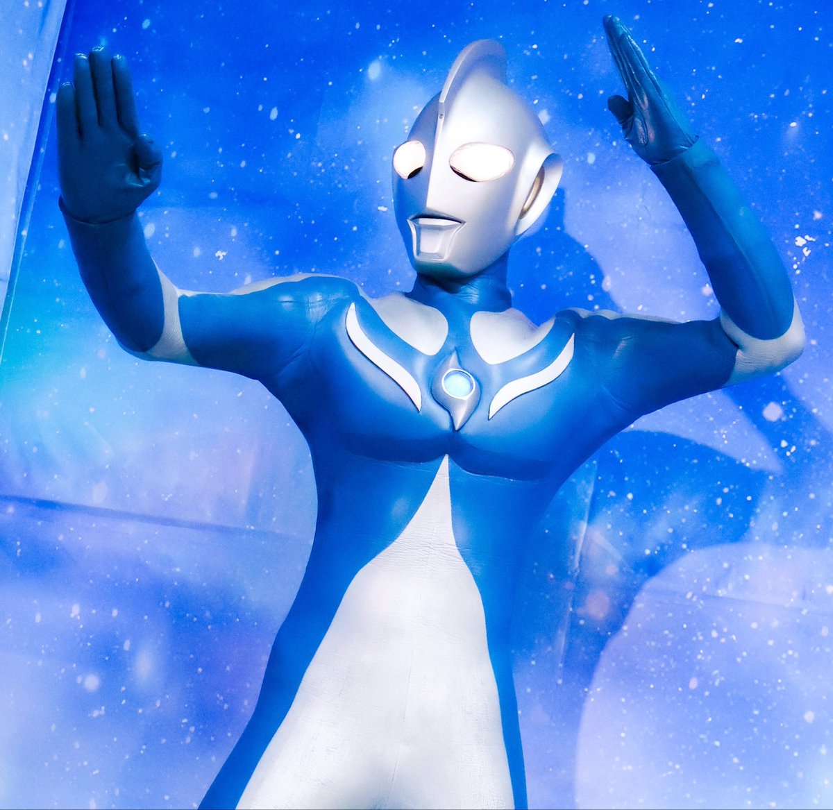 lunaultimate07's tweet photo. 2026/09/12 11:00

ULTRAMAN Gallery 平成climax展 in 大阪•あべのand

ウルトラマンコスモス ルナモード

5月のGW以来4ヶ月ぶりの平成クライマックス展！
またコスモスを呼んでくれてありがとう。
今月もコスモス忙しく、楽しみです！

#平成クライマックス展
#コスモス活動
#ウルトラマンコスモス https://t.co/Nbf0gQ5WHG