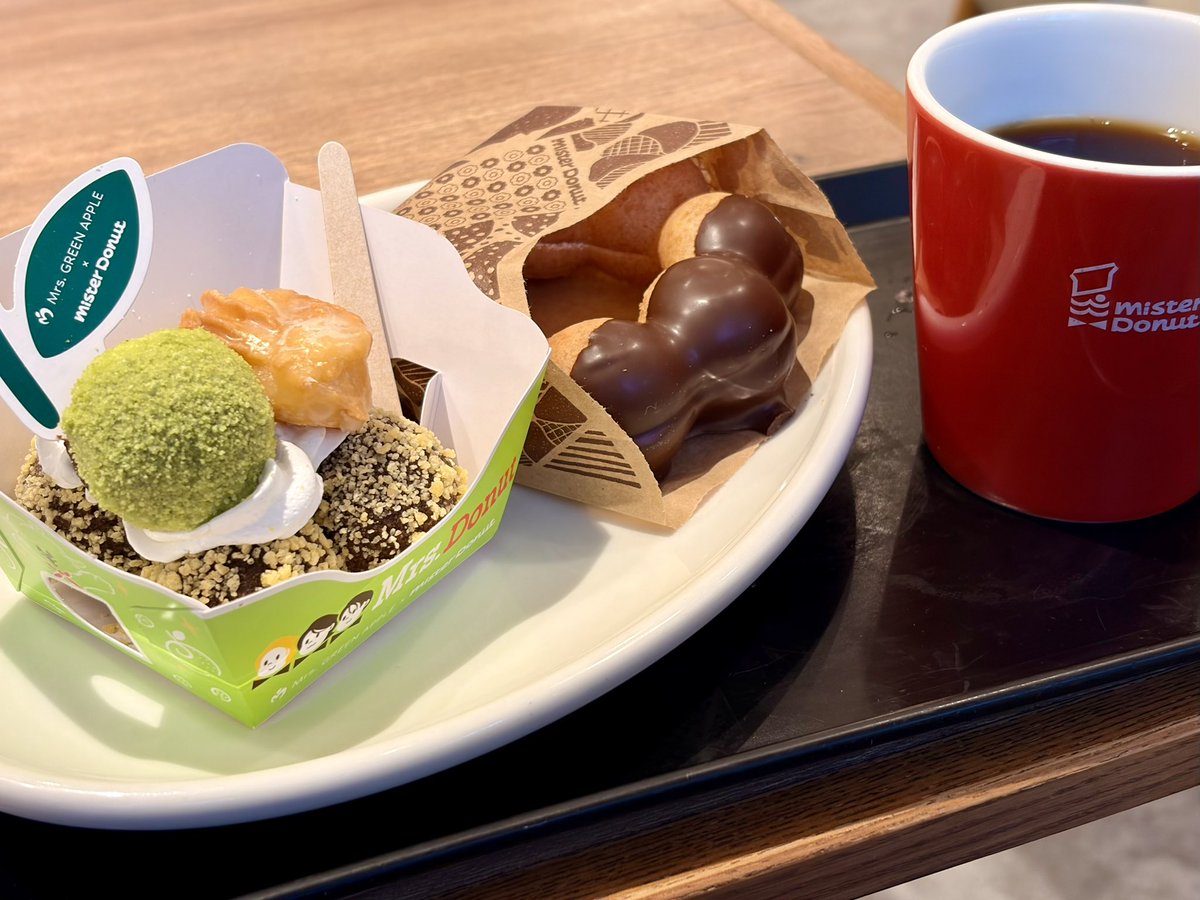 tarchicafe's tweet photo. 2026.09.12 今週のsweets &amp; coffee！
またコラボ企画に乗せられる
#Misterdonut https://t.co/jYM67DlOrf