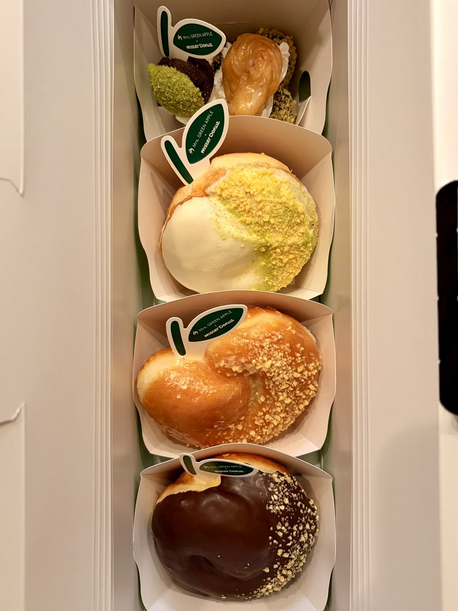 tarchicafe's tweet photo. 2026.09.12 今週のsweets &amp; coffee！
またコラボ企画に乗せられる
#Misterdonut https://t.co/jYM67DlOrf