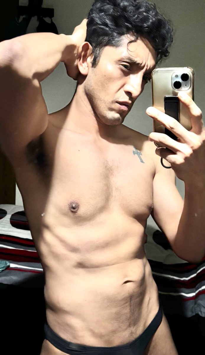 Fredi1566's tweet photo. No te quedes mirando… haz algo con esa mirada. 😏
#ThirstTrap #MensPhysique #FitnessModel #MaleBeauty #Physique https://t.co/aomZeyvJla